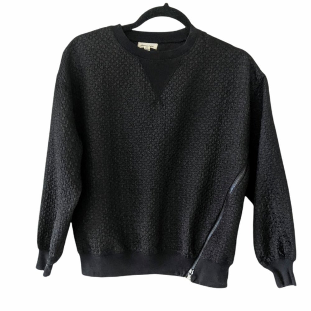 UO / BLACK CREW NECK WAFFLE KNIT SWEATER / XSMALL